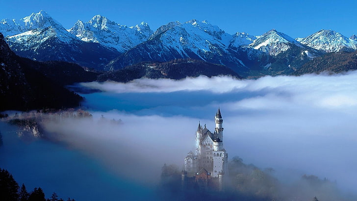 castelo branco e preto perto da montanha, Alpes, montanhas, nuvens, castelo, Castelo de Neuschwanstein, Neuschwanstien, Neuschwarnstein, Schloss Neuschwanstein, HD papel de parede