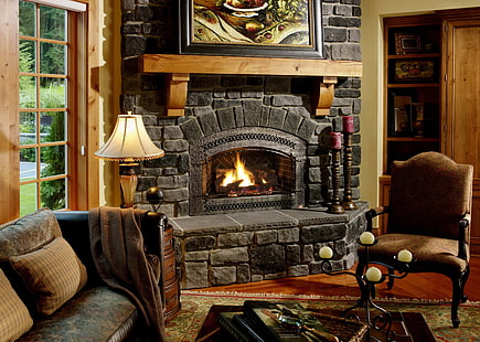 серый каменный камин, гостиная, камин, мебель, диван, кресло, светильники, HD обои HD wallpaper