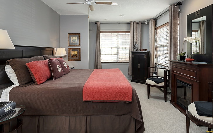 椅子、ベッド、屋内、ホテルと茶色の木製テーブル、 HDデスクトップの壁紙