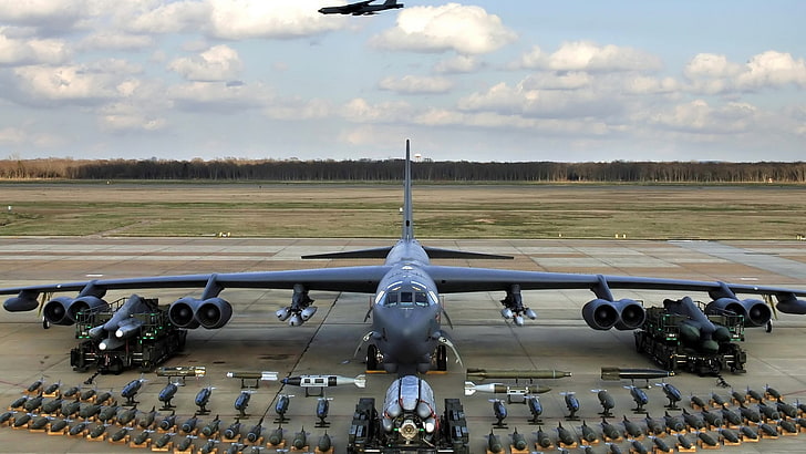 black aircraft, airplane, bombs, Bomber, Boeing B-52 Stratofortress, aircraft, military aircraft, vehicle, weapon, HD wallpaper
