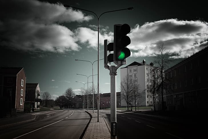 التصوير الفوتوغرافي ، الطريق ، البناء ، الغيوم ، ضوء الشارع ، إشارات المرور ، موقف الحافلات ، الضوء الأخضر، خلفية HD