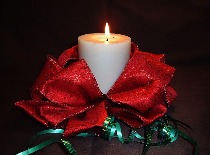 white pillar candle, candle, ribbons, bows, fire, HD wallpaper