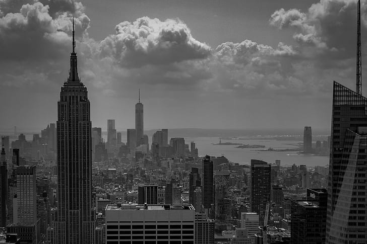 fotografia w skali szarości budynków miejskich pod zachmurzonym niebem, skala szarości, fotografia, miasto, budynki, zachmurzenie, niebo, NYC, ESB, dom tower, nowy Jork, manhattan - Nowy Jork, USA, wieżowiec, czarno-biały, miejski Skyline, pejzaż miejski empire State Building, stan Nowy Jork, dzielnica śródmieścia, scena miejska, dolny Manhattan, słynne miejsce, architektura, budynek Na zewnątrz, śródmieście Manhattan, zabudowana konstrukcja, budynek biurowy, rzeka hudson, bez ludzi, dzielnica finansowa manhattanu, Tapety HD