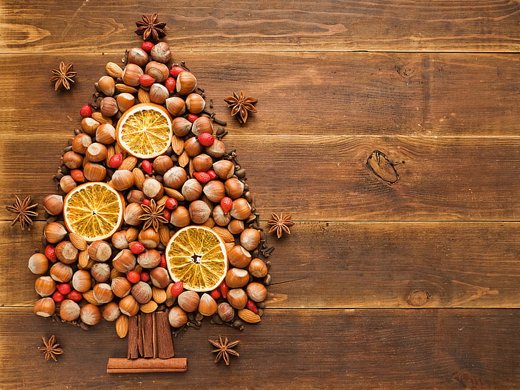 chestnut with star anise and citrus fruits, winter, table, tree, holiday, orange, New Year, briar, Christmas, nuts, cinnamon, carnation, almonds, forest, star anise, HD wallpaper