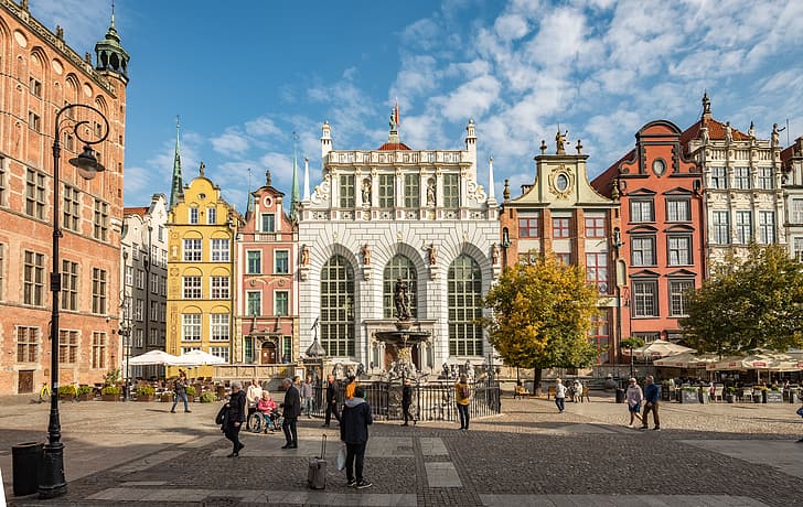 building, home, area, Poland, fountain, architecture, Gdansk, The Fountain Of Neptune, The Artus Court, Long Market, Artus Court, Neptune's Fountain, HD wallpaper