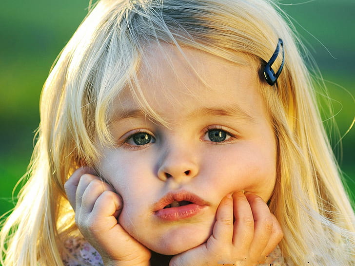 Ragazza carina, bambino, piccola mano, occhi blu, ragazza carina, bambino, piccola mano, occhi blu, Sfondo HD