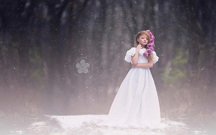 Nettes kleines Mädchen, weißes Kleid, Schnee, weißes Kleid des Mädchens, Nettes, kleines Mädchen, Weiß, Kleid, Schnee, HD-Hintergrundbild