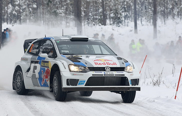 vit Volkswagen-bil, vinter, snö, skog, Volkswagen, WRC, Rally, Polo, Sebastien Ogier, HD tapet