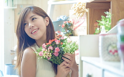 아름 다운, 아시아, 소녀, 지주, 꽃, 아름 다운 아시아 여자, 꽃을 들고, HD 배경 화면 HD wallpaper