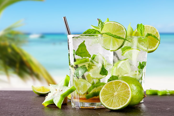 два прозрачных стакана, море, пляж, коктейль, лайм, свежий, напиток, мохито, тропический, HD обои
