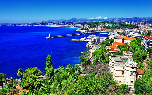 Франция, Ница, Ница, зелени дървета, дървета, пейзаж, планини, Франция, панорама, скала, палми, крайбрежие, къщи, камъни, море, фар, Ница, HD тапет HD wallpaper