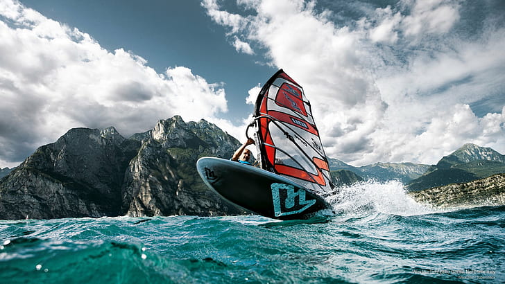 Windsurfing Jezioro Garda, północne Włochy, wiosna / lato, Tapety HD