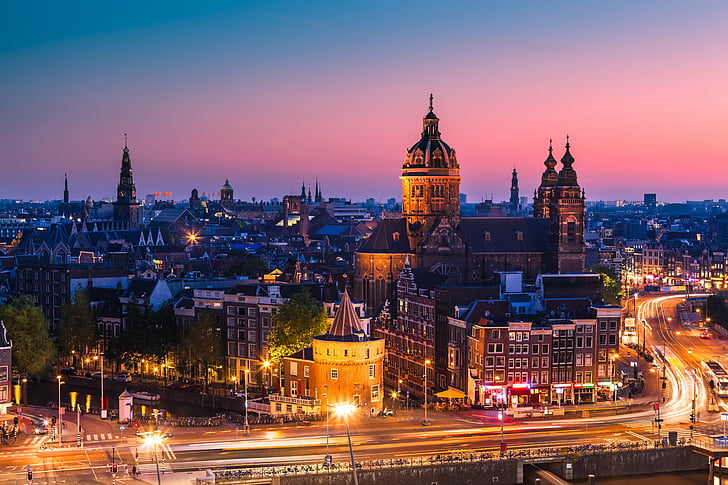 amsterdam, buildings, cars, cathedral, church, city, exposure, home, lights, nederland, netherlands, night, roads, roofs, street, sunset, HD wallpaper