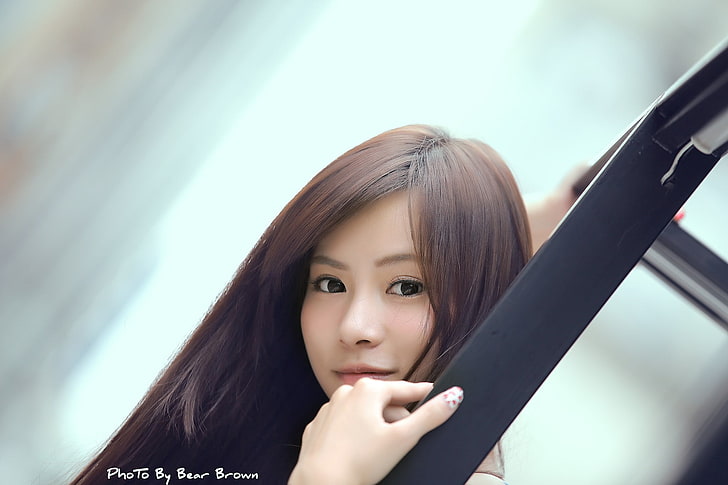 アジア人、女性、赤褐色の髪、ストレートの髪、長い髪、茶色の目、 HDデスクトップの壁紙