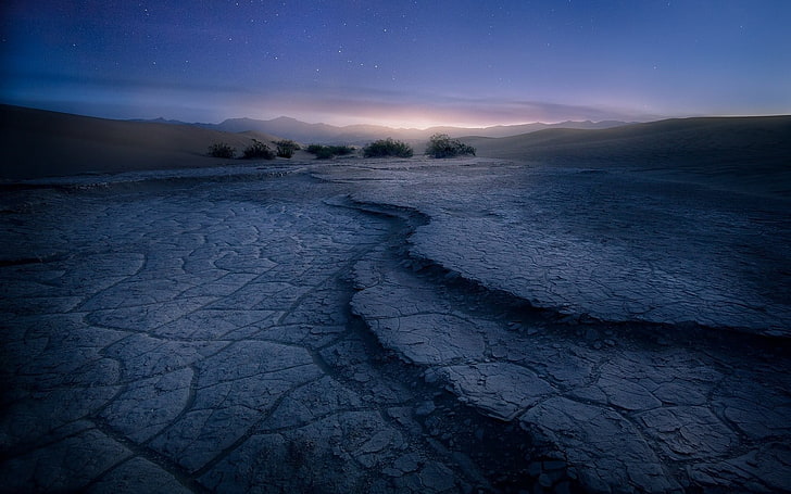 suolo incrinato, natura, paesaggio, Death Valley, arbusti, montagne, nebbia, blu, stelle, deserto, California, duna, Sfondo HD
