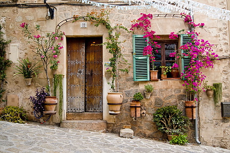 casa de concreto marrom, porta, flores, plantas, pedra, buganvílias, vaso de flores, Provence, HD papel de parede HD wallpaper