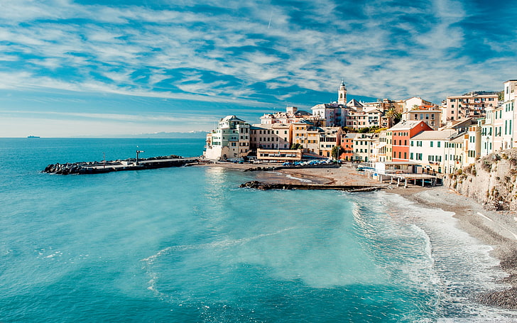 흰색과 파란색 콘크리트 건물, 바다, 해변, 이탈리아, 도시, 오래된 건물, HD 배경 화면
