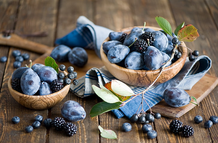brown wooden bowl, berries, blueberries, fruit, still life, plum, BlackBerry, Anna Verdina, HD wallpaper