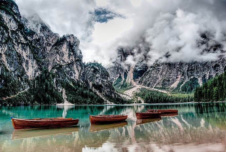 clouds, mountains, lake, boats, Italy, The Dolomites, South Tyrol, Dolomites, Lake Braies, Pragser Wildsee, HD wallpaper