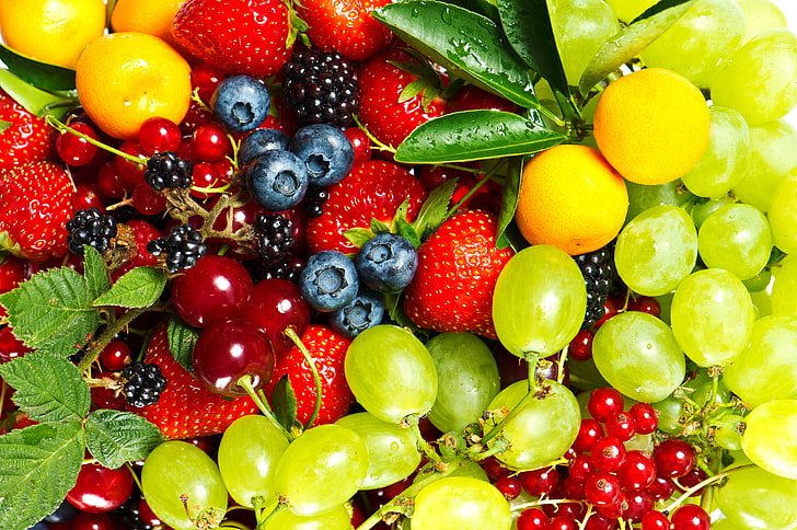 bunch of strawberries, white grapes, and blueberries, cherry, berries, strawberry, currants, gooseberry, HD wallpaper