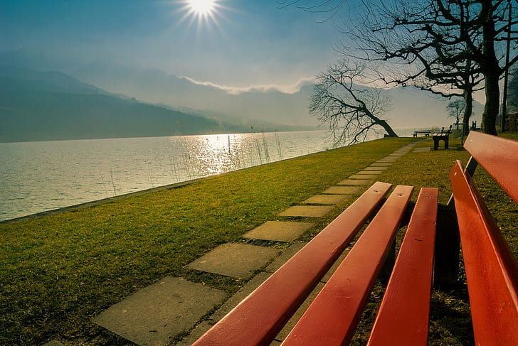 Езерото Люцерн, Швейцария, червена дървена пейка, Швейцария, парк, планините, слънцето, пейка, езерото Люцерн, HD тапет