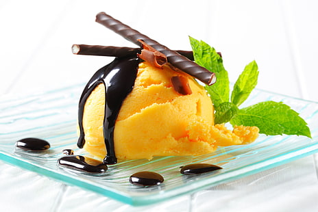 mango glass med choklad pålägg och sirap, mat, choklad, boll, glass, rör, mynta, dessert, söt, glasyr, HD tapet HD wallpaper