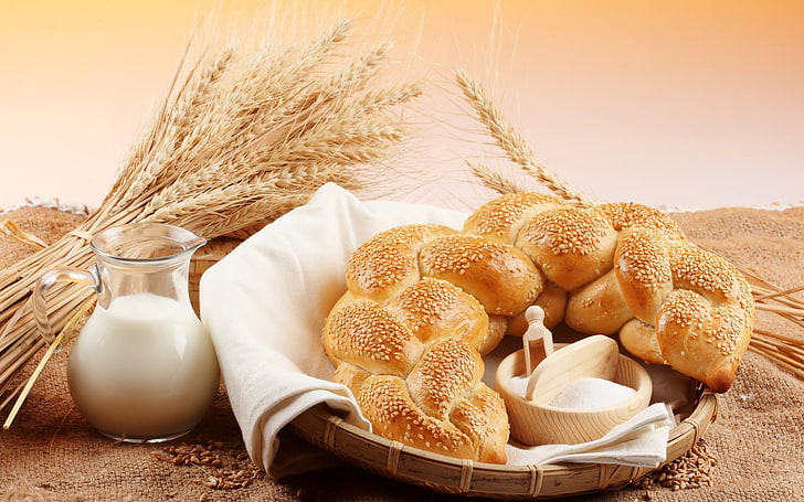 хлеб, пшеница и молоко, хлеб, булочка, кунжут, молоко, кувшин, мука, зерно, початки кукурузы, пшеница, HD обои