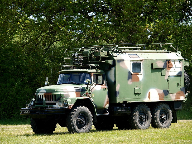 truk kamuflase hijau, coklat, dan putih, kamuflase, mobil, pewarnaan, kargo, Soviet, medan, opsi militer, ZIL-131 dengan sebuah kotak, Wallpaper HD