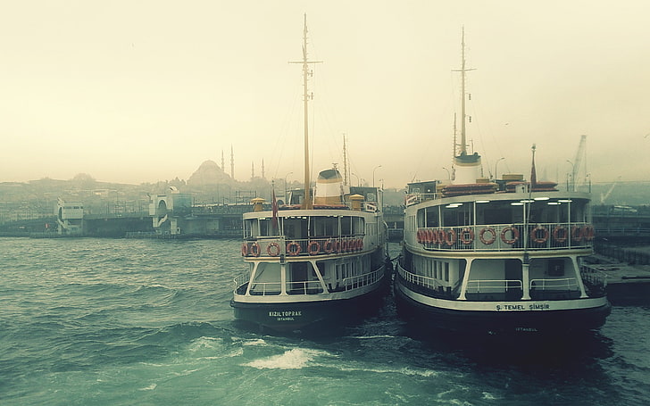 اسطنبول ، تركيا ، البحر ، المياه ، المدينة ، السيارة، خلفية HD