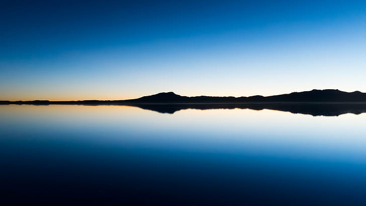панорамна снимка на островния силует близо до водното тяло при изгрев слънце, преди изгрев слънце, панорамна снимка, остров, силует, водоем, приключение, Боливия, ясно, студено, зората, плоска, ze, FUJIFILM, FUJINON, f / 2, огледало на езерото , портфолио, отражение, салар, сол, пътувания, Uyuni, природа, езеро, пейзаж, залез, вода, сценични пейзажи, небе, планина, спокойна сцена, синьо, на открито, HD тапет