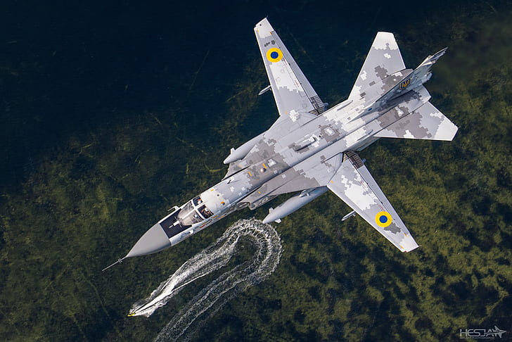 ジェット戦闘機、スホーイSu-24、航空機、ジェット戦闘機、ウクライナ空軍、軍用機、 HDデスクトップの壁紙