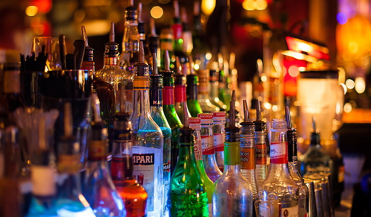 Drink, cold, hand, alcohol, bar, glass, beer, bottle, beverage, pouring, HD  wallpaper | Wallpaperbetter