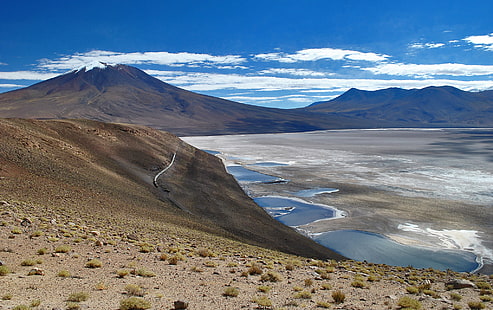 Bolivia, the Uyuni salt flats, dry lake, desert plain of the Altiplano, HD wallpaper HD wallpaper