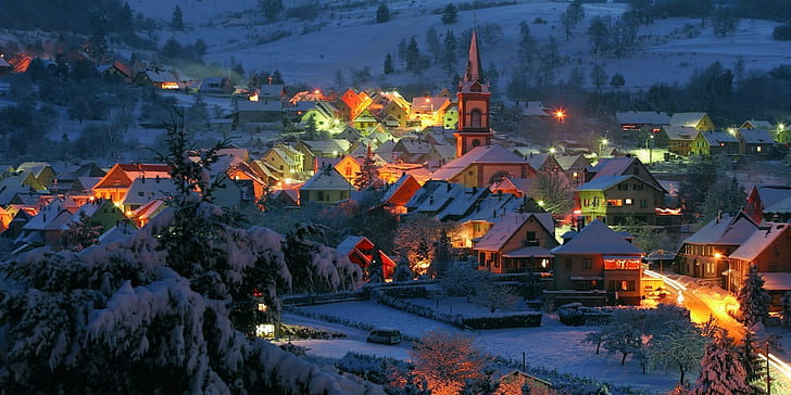 пейзаж природа село зима снежни светлини улично осветление къща църква дървета хълм Франция студ, HD тапет