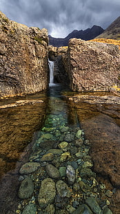 cachoeiras, natureza, paisagem, exibição de retrato, cachoeira, água, rocha, pedras, montanhas, nuvens, verde, HD papel de parede HD wallpaper