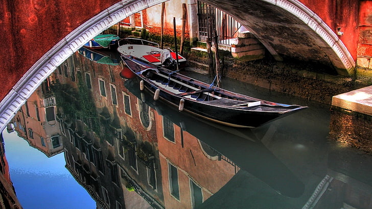 black paddle boat, venice, gondola, river, buildings, bridges, HD wallpaper