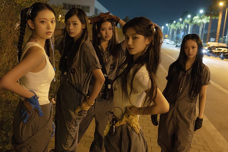 Нови дънки, корейски, група жени, жени, на открито, жени на открито, банда, HD тапет
